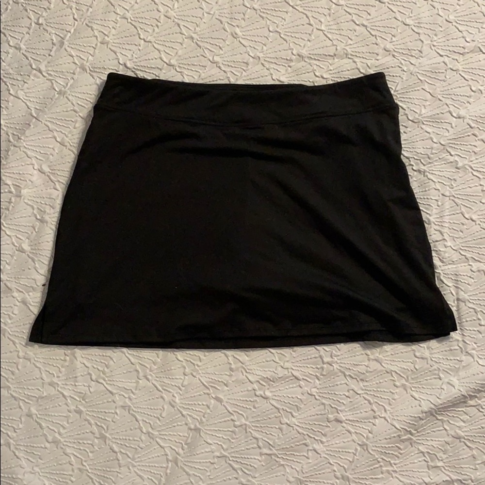 Black Skort